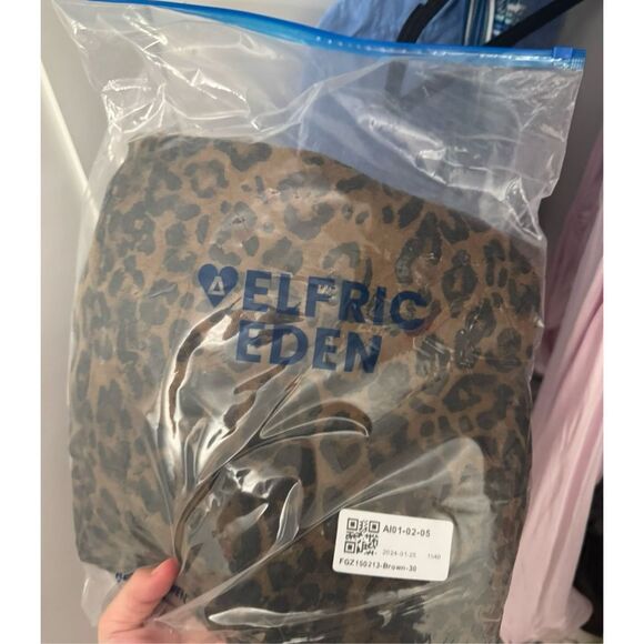 Aelfric Eden Leopard Print Jeans - NWT - Picture 5 of 6